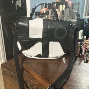 LOUNGEFLY Star Wars Black And White Stormtrooper Crossbody Bag/Purse NWOT
